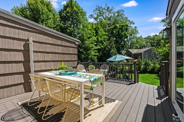 40 Collinwood Rd, Maplewood Twp., NJ 07040