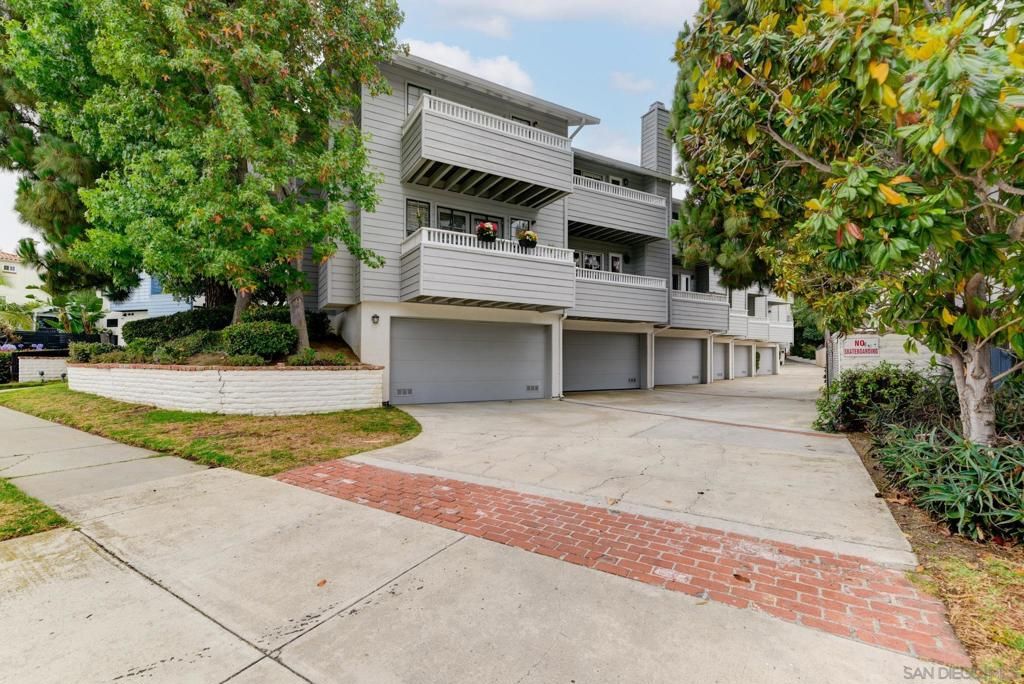 1994 Diamond 2, San Diego, CA 92109