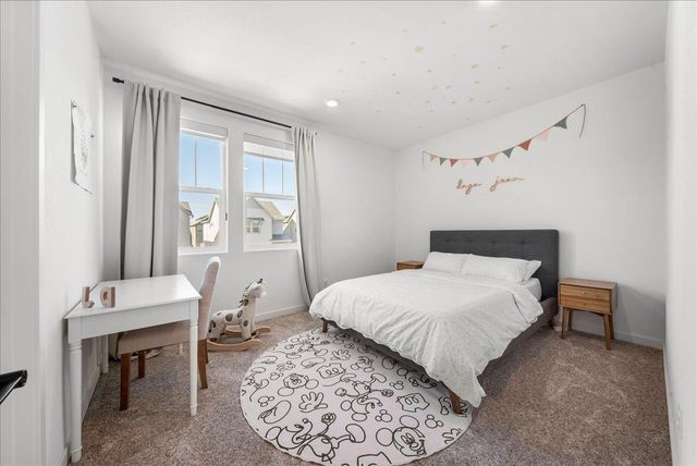 2702 Mossy Creek St, Sacramento, CA 95833