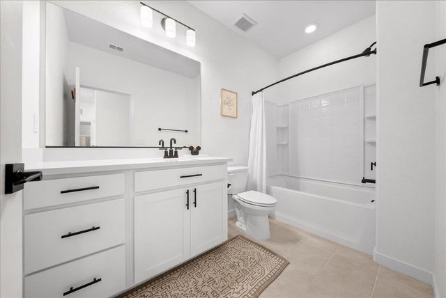 2702 Mossy Creek St, Sacramento, CA 95833