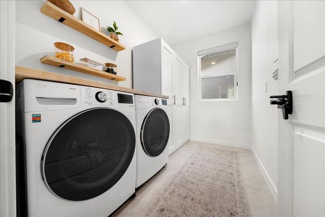 2702 Mossy Creek St, Sacramento, CA 95833