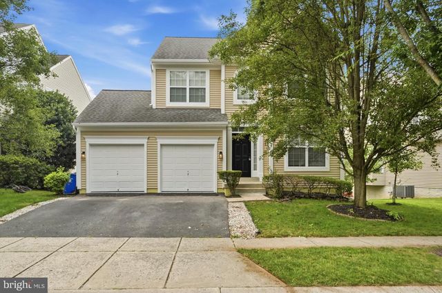 1813 N GREENLEESE DR N, Frederick, MD 21701