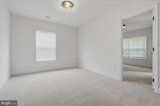 1813 N GREENLEESE DR N, Frederick, MD 21701