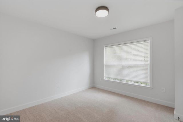1813 N GREENLEESE DR N, Frederick, MD 21701