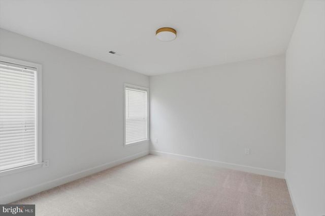 1813 N GREENLEESE DR N, Frederick, MD 21701