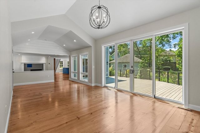 473 Main Street, Amesbury, MA 01913