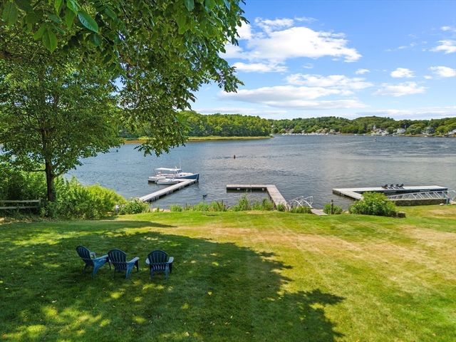473 Main Street, Amesbury, MA 01913