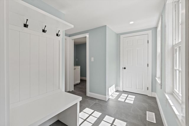 473 Main Street, Amesbury, MA 01913