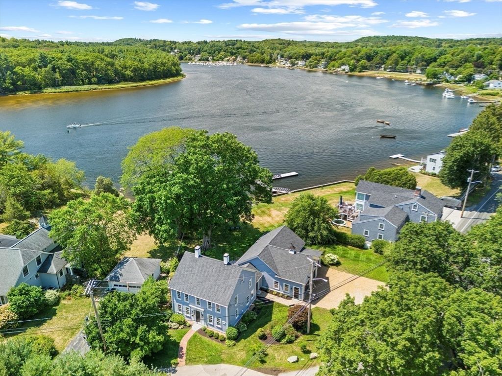 473 Main Street, Amesbury, MA 01913