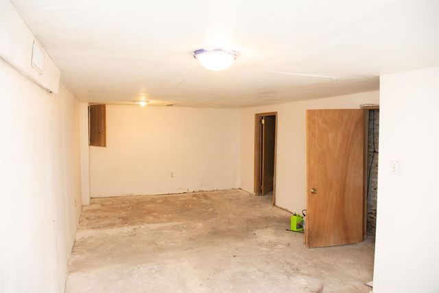 332 Newell Street, Waterloo, IA 50703