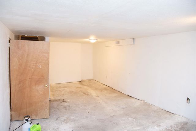 332 Newell Street, Waterloo, IA 50703