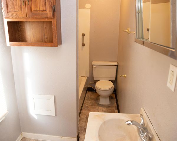 332 Newell Street, Waterloo, IA 50703