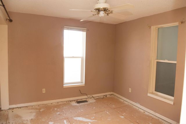 332 Newell Street, Waterloo, IA 50703