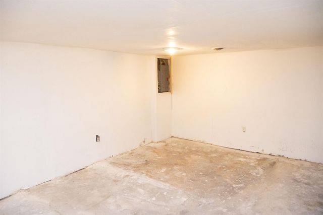 332 Newell Street, Waterloo, IA 50703