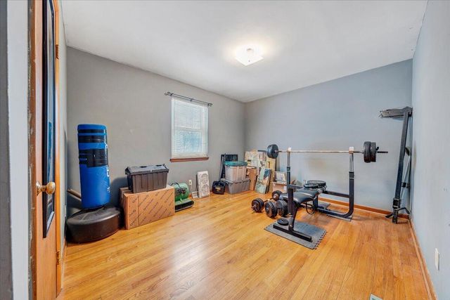 4644 Desi RD, Roanoke, VA 24017