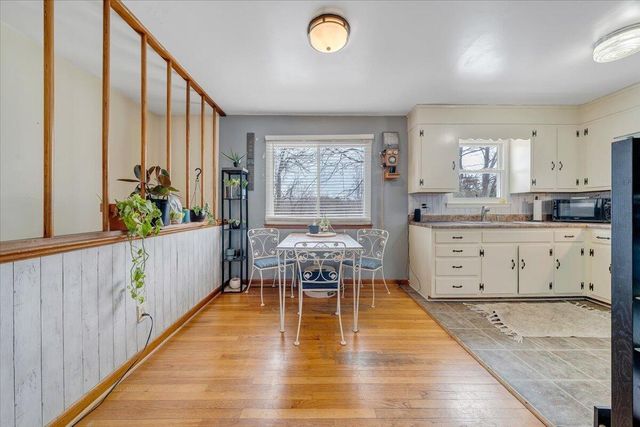 4644 Desi RD, Roanoke, VA 24017