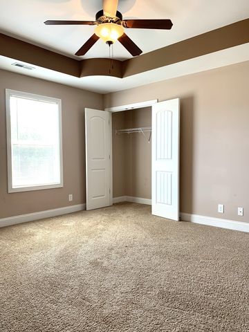 3488 Sikorsky Ln, Clarksville, TN 37042