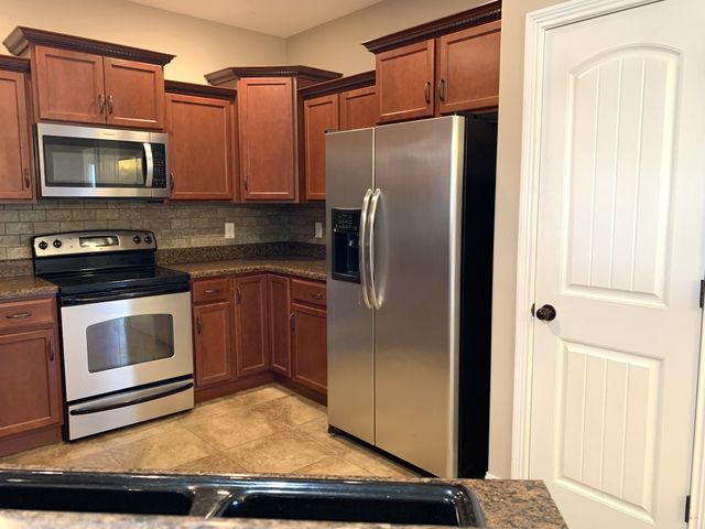 3488 Sikorsky Ln, Clarksville, TN 37042