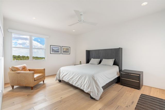 1667 Sentiero Della Villa, Santa Fe, NM 87506