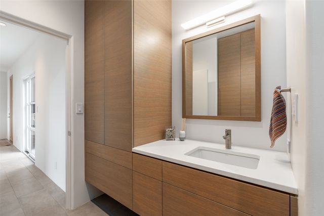 1667 Sentiero Della Villa, Santa Fe, NM 87506