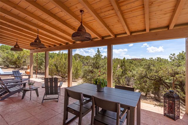 1667 Sentiero Della Villa, Santa Fe, NM 87506