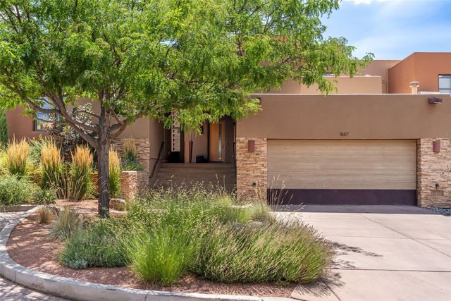 1667 Sentiero Della Villa, Santa Fe, NM 87506