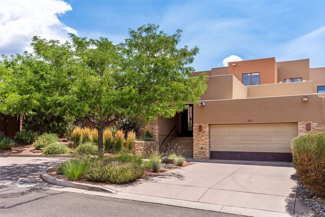 1667 Sentiero Della Villa, Santa Fe, NM 87506
