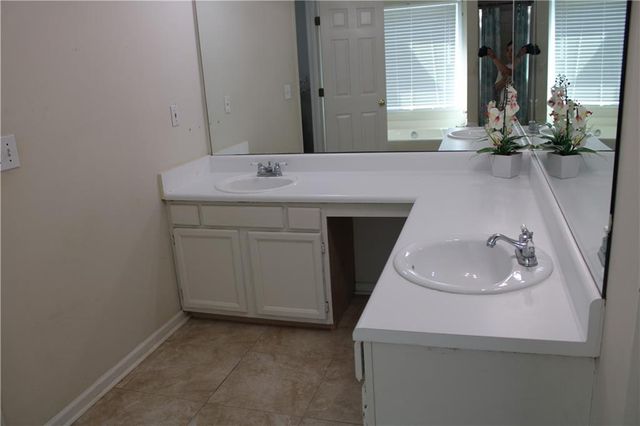 2675 Binghampton Lane, Lawrenceville, GA 30044