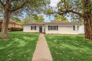 2411 Airline Drive, Brenham, TX 77833
