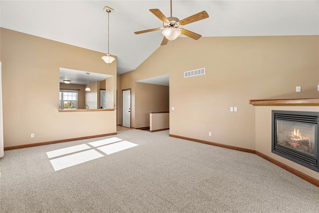 1002 Northpark Boulevard, Huxley, IA 50124