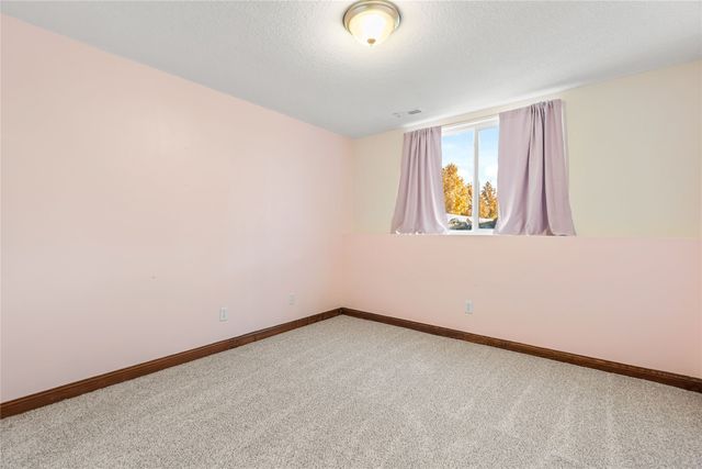 1002 Northpark Boulevard, Huxley, IA 50124