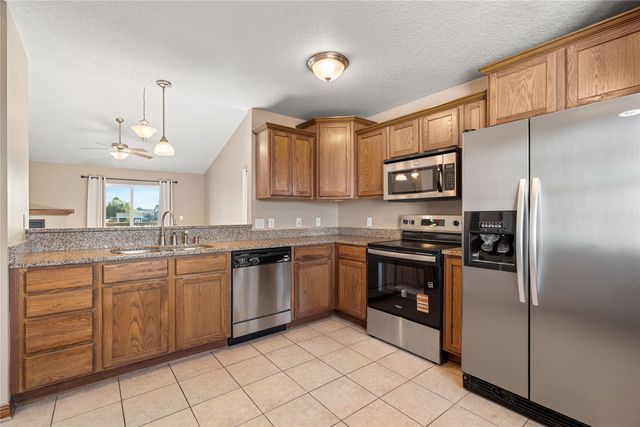 1002 Northpark Boulevard, Huxley, IA 50124