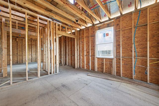 449 County Road 3566, Cleveland, TX 77327