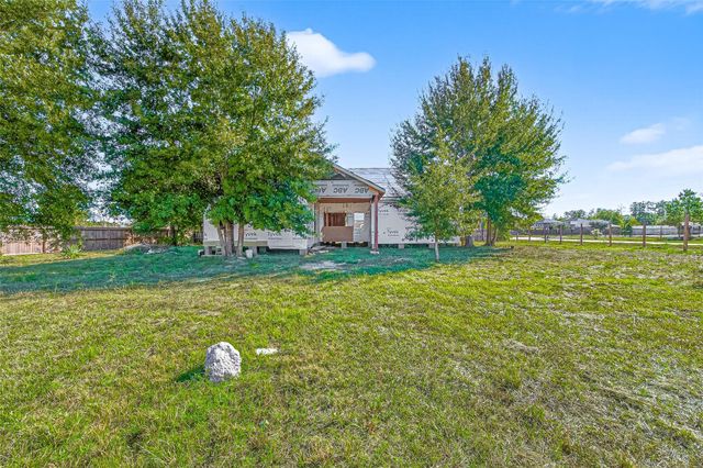 449 County Road 3566, Cleveland, TX 77327