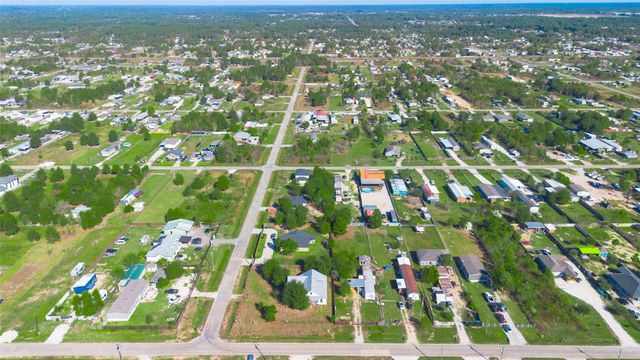 449 County Road 3566, Cleveland, TX 77327