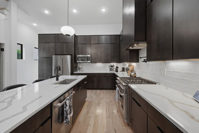 607B Moore Ave, Nashville, TN 37203