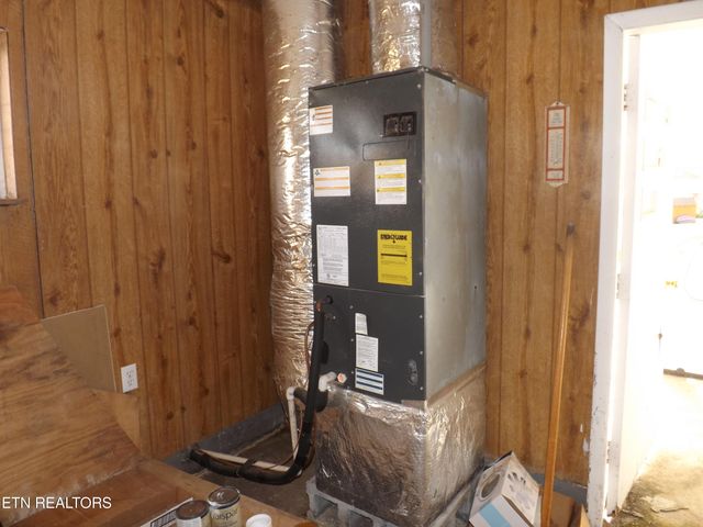 1146 Overton Drive, Tazewell, TN 37879