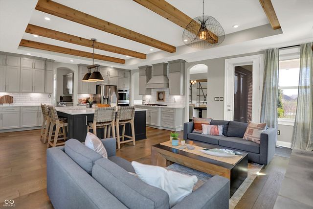 5658 Bentbrook Drive, Bargersville, IN 46106