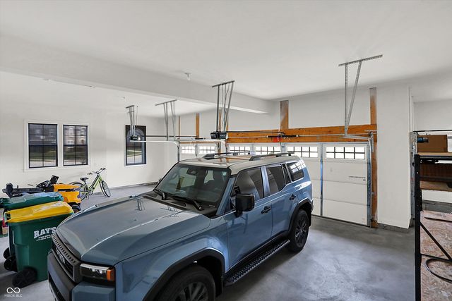 5658 Bentbrook Drive, Bargersville, IN 46106