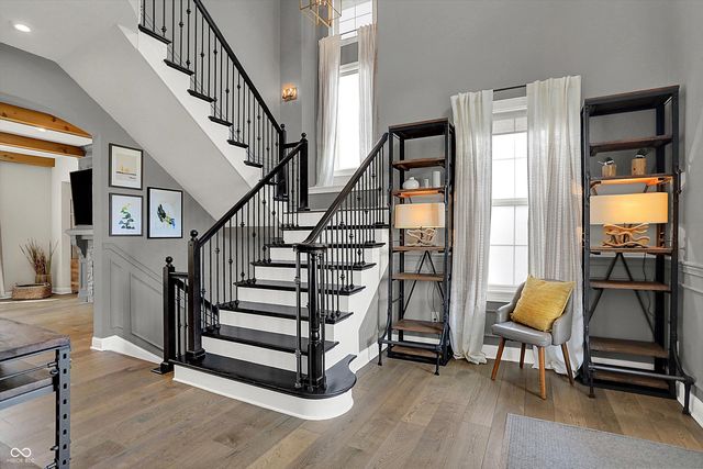 5658 Bentbrook Drive, Bargersville, IN 46106