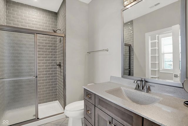 5658 Bentbrook Drive, Bargersville, IN 46106