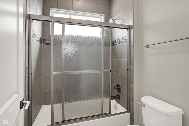 5658 Bentbrook Drive, Bargersville, IN 46106