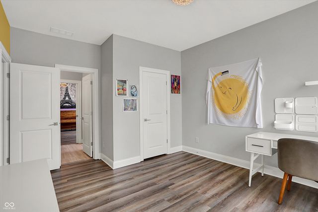 5658 Bentbrook Drive, Bargersville, IN 46106