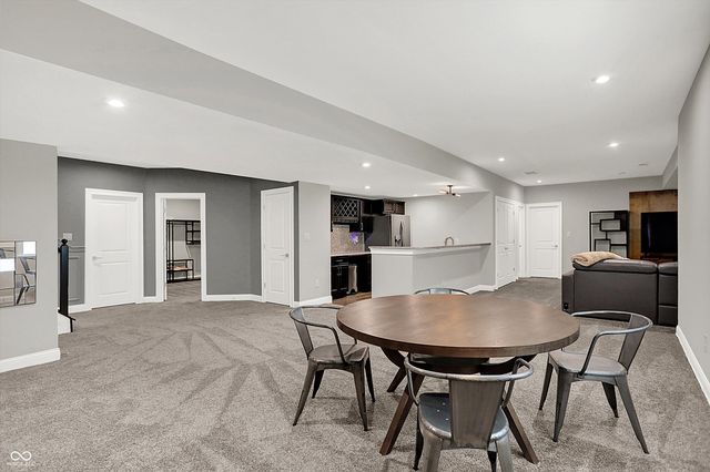 5658 Bentbrook Drive, Bargersville, IN 46106