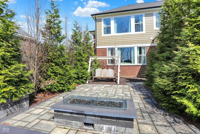 5658 Bentbrook Drive, Bargersville, IN 46106