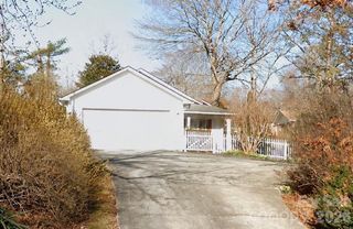 105 Amelia Drive, Hendersonville, NC 28792