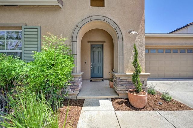 9715 Collie Way, Elk Grove, CA 95757
