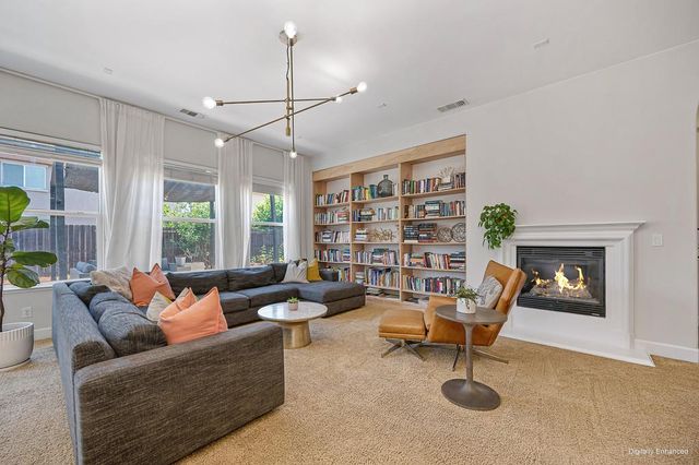 9715 Collie Way, Elk Grove, CA 95757