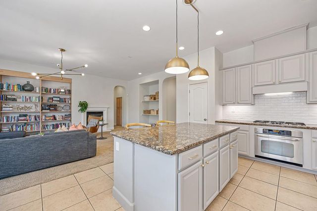 9715 Collie Way, Elk Grove, CA 95757