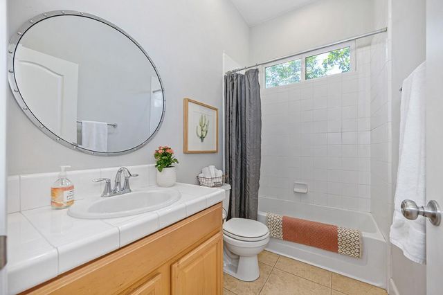 9715 Collie Way, Elk Grove, CA 95757